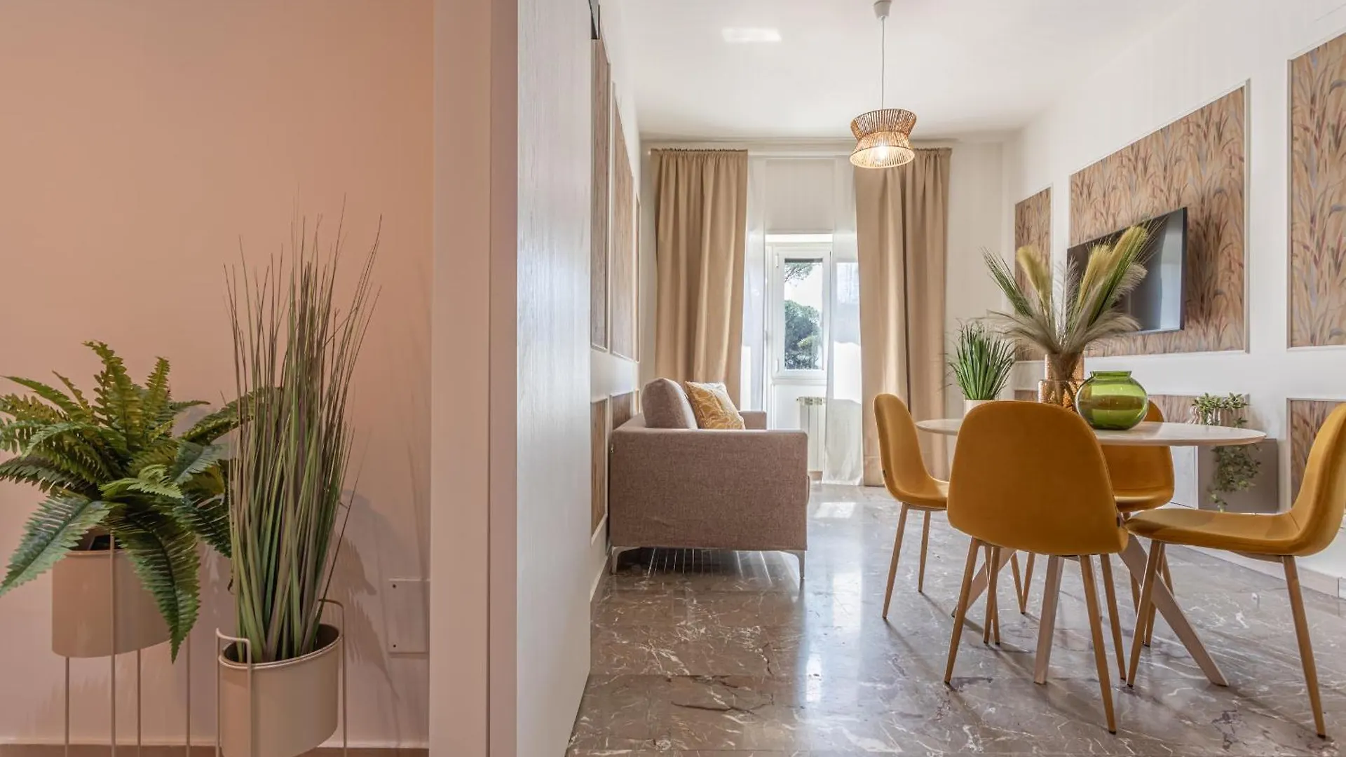 Cornelia Cozy Home Rome 0*,