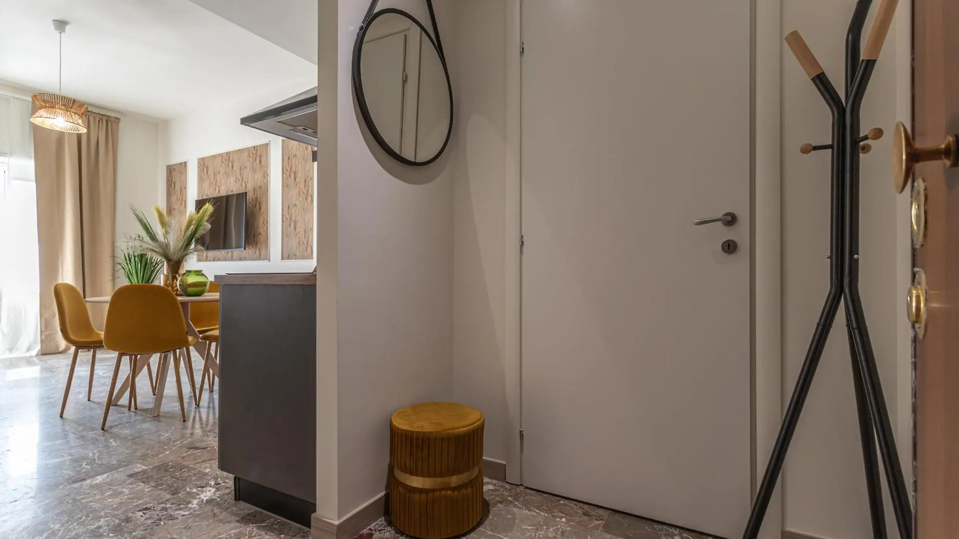 Cornelia Cozy Home Rome Apartment
